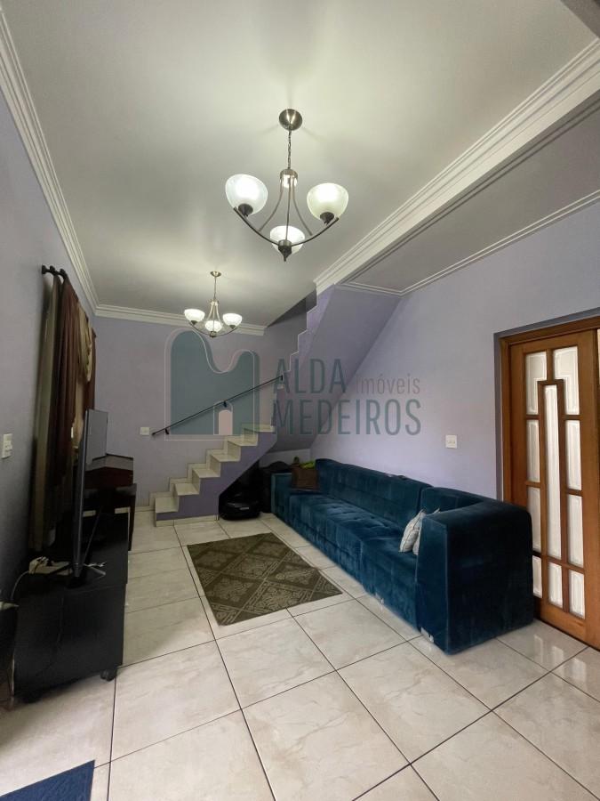 Casa, 3 quartos - Foto 1