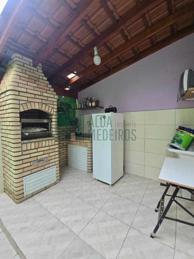 Casa, 3 quartos - Foto 1